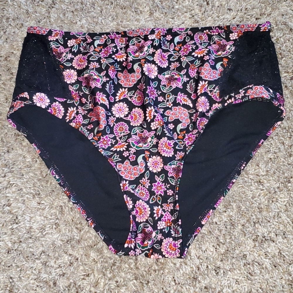 👙 BATHING SUIT - Time & Tru Small Floral Bottoms
